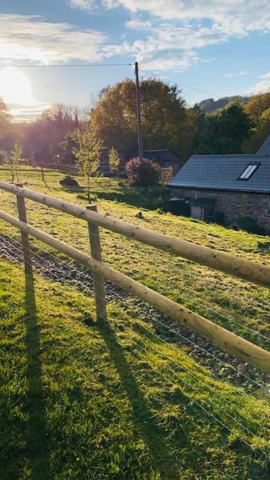 Villa The Paws And Wander Hideaway Mitchel Troy Exterior foto