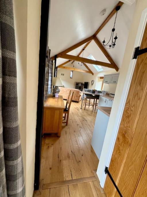 Villa The Paws And Wander Hideaway Mitchel Troy Exterior foto